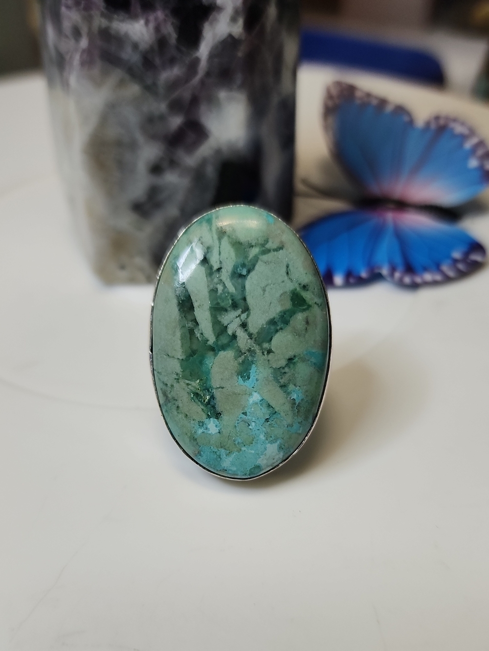 Green Turquoise Oval Statement Ring - Elegant Women's Jewelry